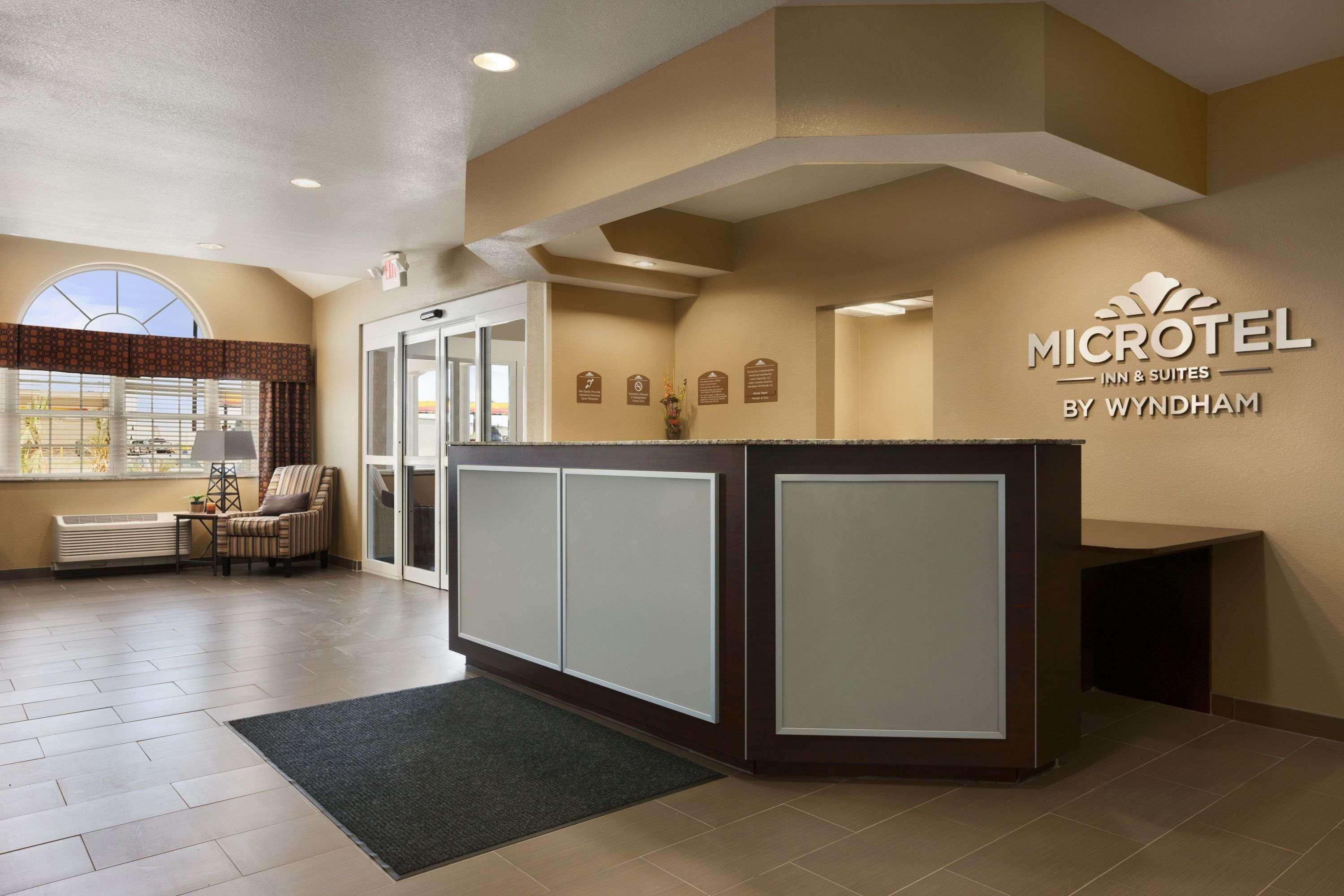 Microtel Inn And Suites Pecos Zewnętrze zdjęcie