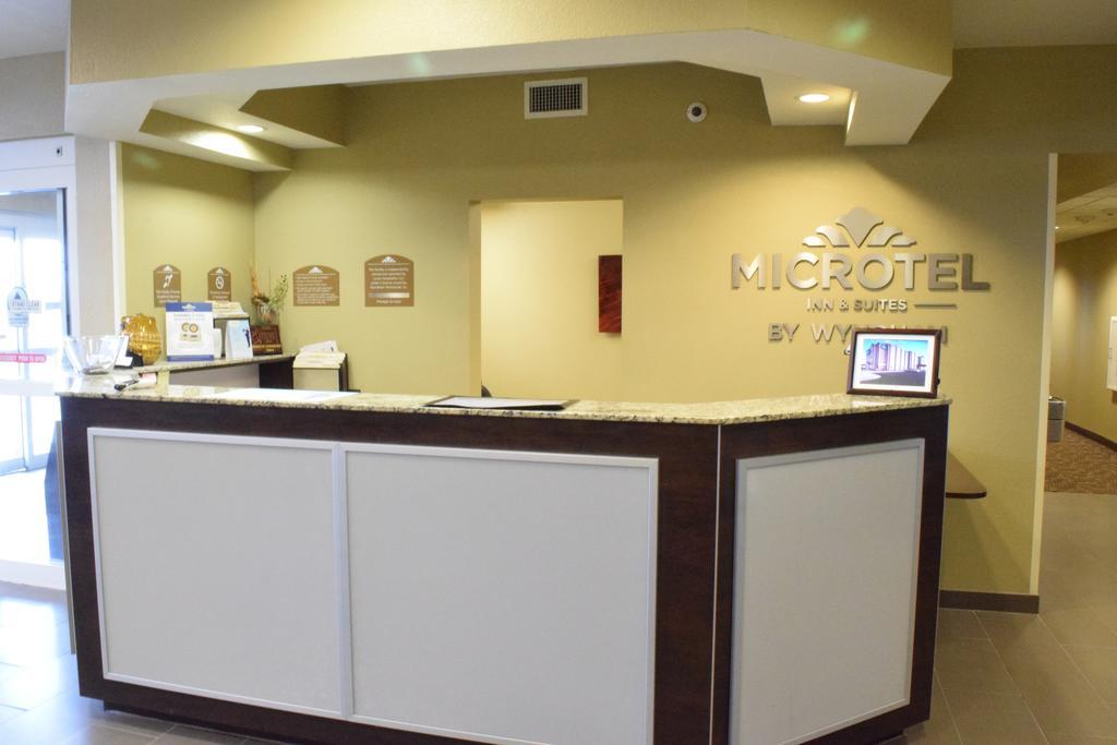 Microtel Inn And Suites Pecos Zewnętrze zdjęcie