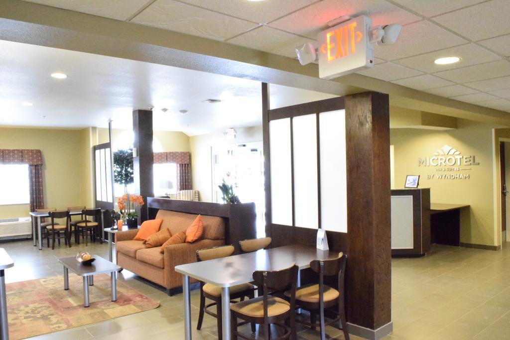 Microtel Inn And Suites Pecos Zewnętrze zdjęcie